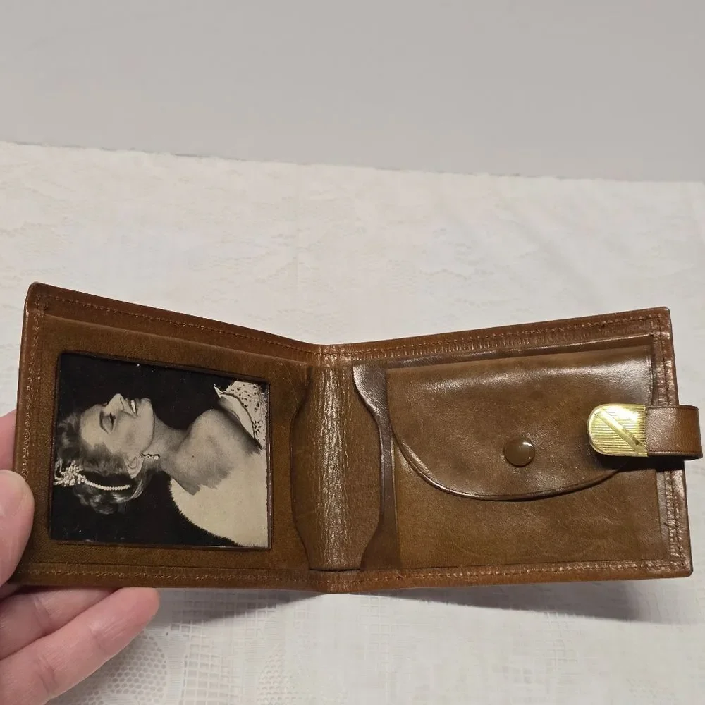 Vintage 50s Austrian Brown Leather Wallet LINZ DONAU Medallion Embossed
